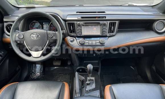 Sayi Na hannu Toyota RAV4 White Mota in Accra a Greater Accra Sayi Na hannu Toyota RAV4 White Mota in Accra a Greater Accra