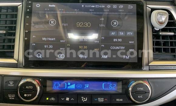 Buy Used Toyota Highlander White Car in Accra in Greater Accra Buy Used Toyota Highlander White Car in Accra in Greater Accra