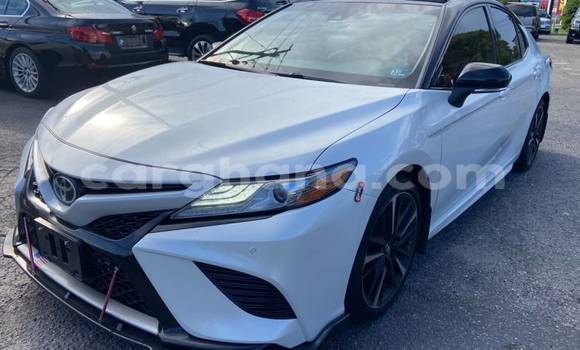 Buy Used Toyota Camry White Car in Accra in Greater Accra