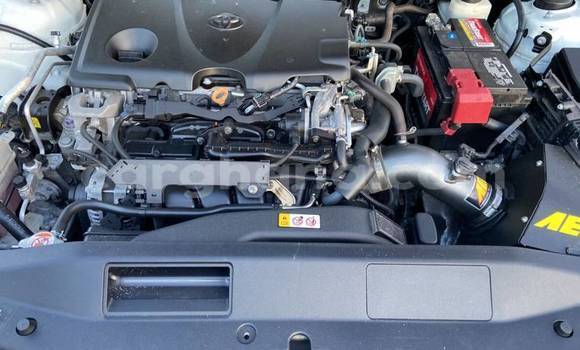 Sayi Na hannu Toyota Camry White Mota in Accra a Greater Accra Sayi Na hannu Toyota Camry White Mota in Accra a Greater Accra