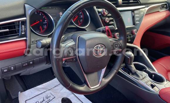 Sayi Na hannu Toyota Camry White Mota in Accra a Greater Accra Sayi Na hannu Toyota Camry White Mota in Accra a Greater Accra