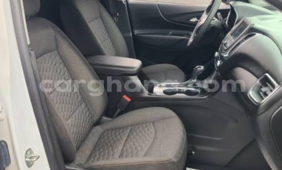 Ra Àlòkù Chevrolet Equinox funfun Ọkọ̀ in Accra ni Greater Accra Ra Àlòkù Chevrolet Equinox funfun Ọkọ̀ in Accra ni Greater Accra