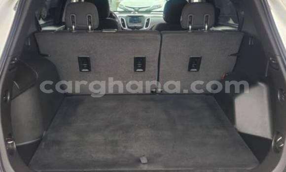 Ra Àlòkù Chevrolet Equinox funfun Ọkọ̀ in Accra ni Greater Accra Ra Àlòkù Chevrolet Equinox funfun Ọkọ̀ in Accra ni Greater Accra