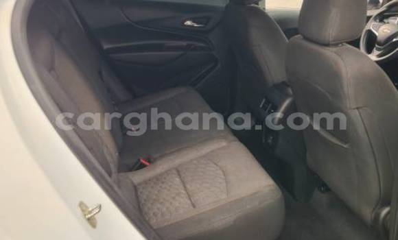 Ra Àlòkù Chevrolet Equinox funfun Ọkọ̀ in Accra ni Greater Accra Ra Àlòkù Chevrolet Equinox funfun Ọkọ̀ in Accra ni Greater Accra