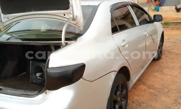 Sayi Na hannu Toyota Corolla Azurfa Mota in Accra a Greater Accra Sayi Na hannu Toyota Corolla Azurfa Mota in Accra a Greater Accra