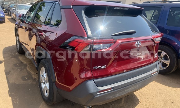 Sayi Na hannu Toyota RAV4 Red Mota in Accra a Greater Accra Sayi Na hannu Toyota RAV4 Red Mota in Accra a Greater Accra