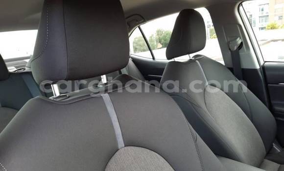 Sayi Na hannu Toyota Camry White Mota in Accra a Greater Accra Sayi Na hannu Toyota Camry White Mota in Accra a Greater Accra