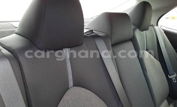 Sayi Na hannu Toyota Camry White Mota in Accra a Greater Accra Sayi Na hannu Toyota Camry White Mota in Accra a Greater Accra