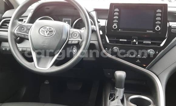 Sayi Na hannu Toyota Camry White Mota in Accra a Greater Accra Sayi Na hannu Toyota Camry White Mota in Accra a Greater Accra