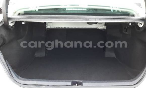 Sayi Na hannu Toyota Camry White Mota in Accra a Greater Accra Sayi Na hannu Toyota Camry White Mota in Accra a Greater Accra