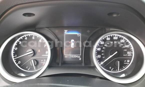 Sayi Na hannu Toyota Camry White Mota in Accra a Greater Accra Sayi Na hannu Toyota Camry White Mota in Accra a Greater Accra