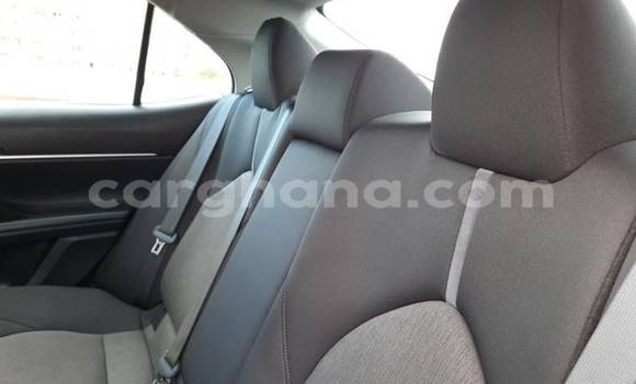 Sayi Na hannu Toyota Camry White Mota in Accra a Greater Accra Sayi Na hannu Toyota Camry White Mota in Accra a Greater Accra