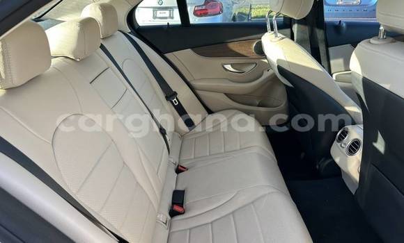 Sayi Na hannu Mercedes‒Benz C–Class White Mota in Accra a Greater Accra Sayi Na hannu Mercedes‒Benz C–Class White Mota in Accra a Greater Accra