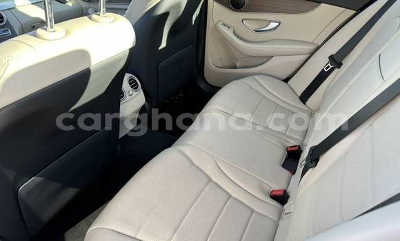 Sayi Na hannu Mercedes‒Benz C–Class White Mota in Accra a Greater Accra Sayi Na hannu Mercedes‒Benz C–Class White Mota in Accra a Greater Accra