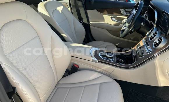 Sayi Na hannu Mercedes‒Benz C–Class White Mota in Accra a Greater Accra Sayi Na hannu Mercedes‒Benz C–Class White Mota in Accra a Greater Accra