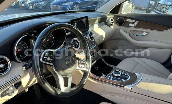 Sayi Na hannu Mercedes‒Benz C–Class White Mota in Accra a Greater Accra Sayi Na hannu Mercedes‒Benz C–Class White Mota in Accra a Greater Accra