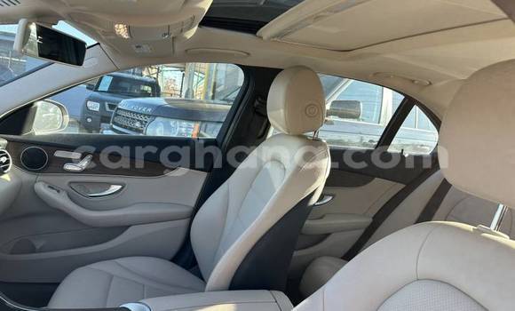 Sayi Na hannu Mercedes‒Benz C–Class White Mota in Accra a Greater Accra Sayi Na hannu Mercedes‒Benz C–Class White Mota in Accra a Greater Accra