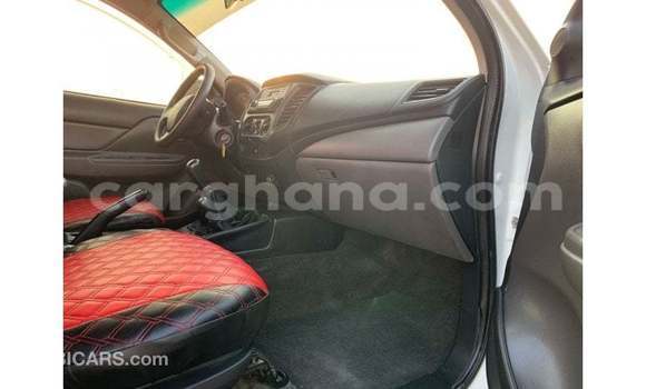 Ra Imported Mitsubishi L200 funfun Ọkọ̀ in Import - Dubai ni Ashanti Ra Imported Mitsubishi L200 funfun Ọkọ̀ in Import - Dubai ni Ashanti