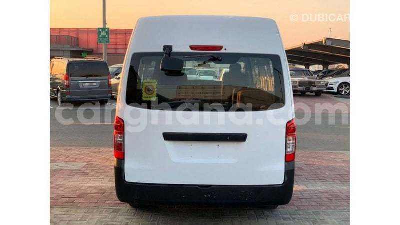 Big with watermark nissan urvan ashanti import dubai 52196