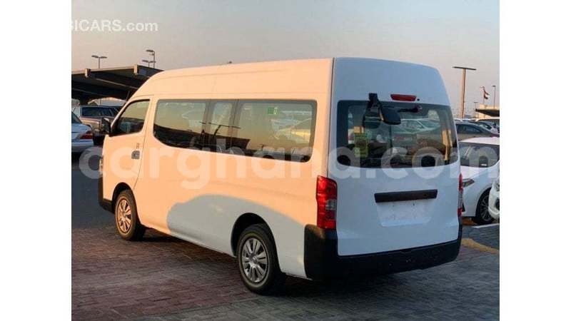 Big with watermark nissan urvan ashanti import dubai 52196