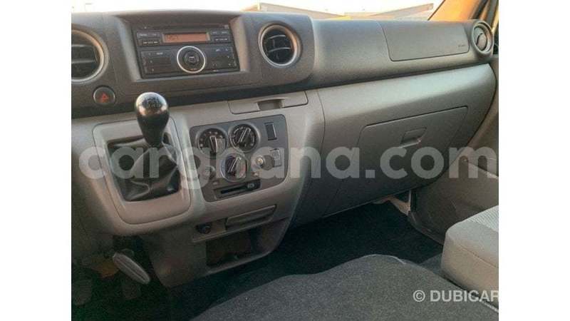 Big with watermark nissan urvan ashanti import dubai 52196