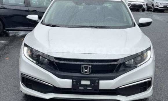 Sayi Na hannu Honda Civic White Mota in Accra a Greater Accra