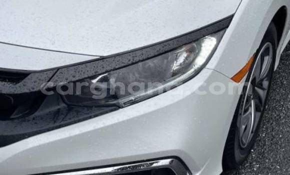 Sayi Na hannu Honda Civic White Mota in Accra a Greater Accra Sayi Na hannu Honda Civic White Mota in Accra a Greater Accra