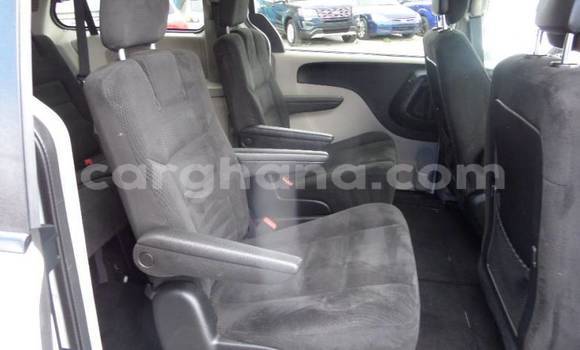 Sayi Na hannu Dodge Caravan White Mota in Accra a Greater Accra Sayi Na hannu Dodge Caravan White Mota in Accra a Greater Accra