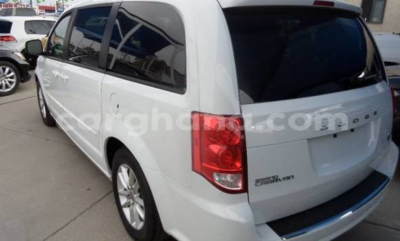 Sayi Na hannu Dodge Caravan White Mota in Accra a Greater Accra Sayi Na hannu Dodge Caravan White Mota in Accra a Greater Accra
