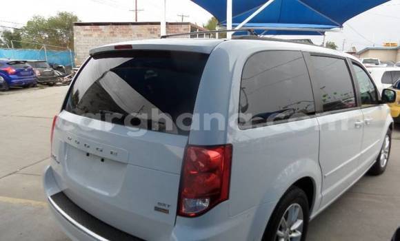Sayi Na hannu Dodge Caravan White Mota in Accra a Greater Accra Sayi Na hannu Dodge Caravan White Mota in Accra a Greater Accra