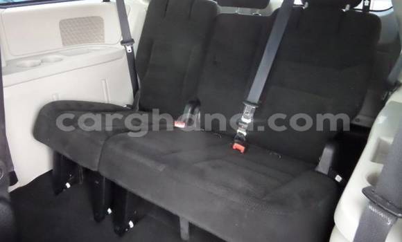 Sayi Na hannu Dodge Caravan White Mota in Accra a Greater Accra Sayi Na hannu Dodge Caravan White Mota in Accra a Greater Accra