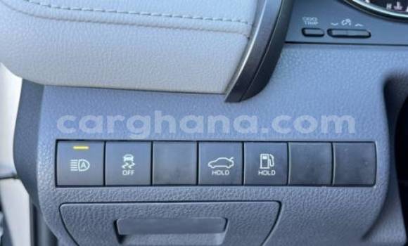 Ra Àlòkù Toyota Camry Silver Ọkọ̀ in Accra ni Greater Accra Ra Àlòkù Toyota Camry Silver Ọkọ̀ in Accra ni Greater Accra