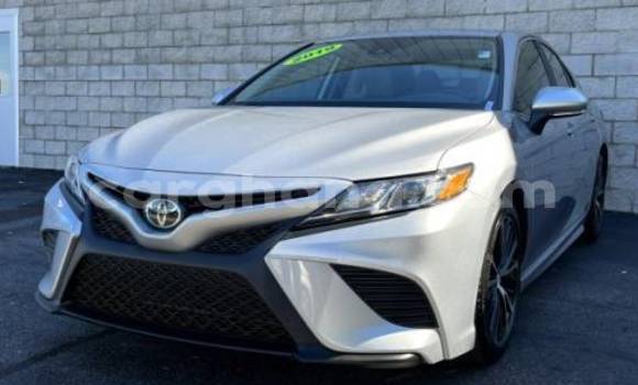 Ra Àlòkù Toyota Camry Silver Ọkọ̀ in Accra ni Greater Accra Ra Àlòkù Toyota Camry Silver Ọkọ̀ in Accra ni Greater Accra