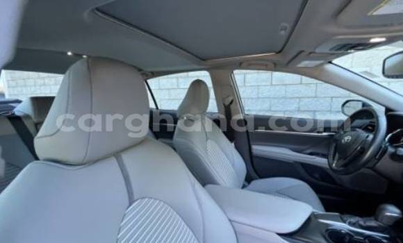 Ra Àlòkù Toyota Camry Silver Ọkọ̀ in Accra ni Greater Accra Ra Àlòkù Toyota Camry Silver Ọkọ̀ in Accra ni Greater Accra