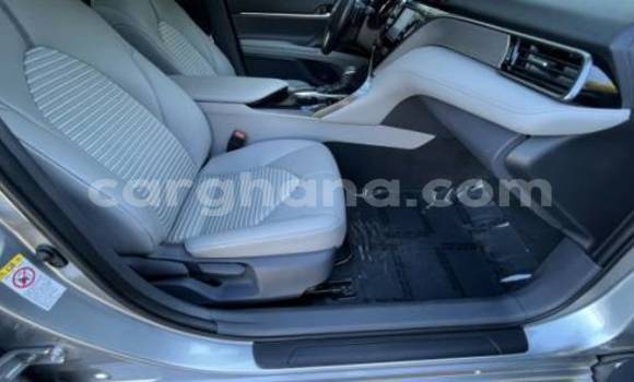Ra Àlòkù Toyota Camry Silver Ọkọ̀ in Accra ni Greater Accra Ra Àlòkù Toyota Camry Silver Ọkọ̀ in Accra ni Greater Accra