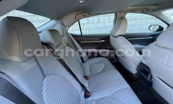 Ra Àlòkù Toyota Camry Silver Ọkọ̀ in Accra ni Greater Accra Ra Àlòkù Toyota Camry Silver Ọkọ̀ in Accra ni Greater Accra