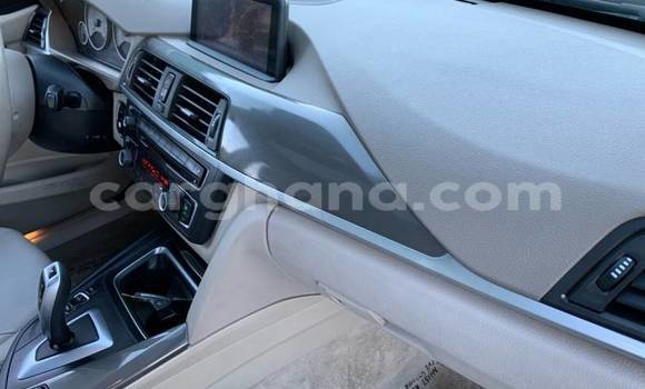 Ra Àlòkù BMW 3–Series Black Ọkọ̀ in Accra ni Greater Accra Ra Àlòkù BMW 3–Series Black Ọkọ̀ in Accra ni Greater Accra
