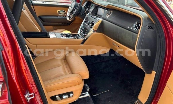 Sayi Na hannu Rolls-Royce Cullinan Red Mota in Accra a Greater Accra Sayi Na hannu Rolls-Royce Cullinan Red Mota in Accra a Greater Accra