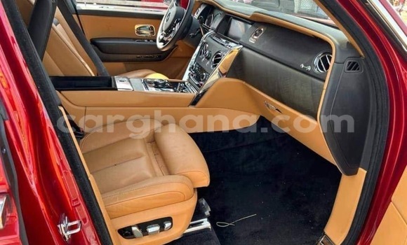 Sayi Na hannu Rolls-Royce Cullinan Red Mota in Accra a Greater Accra Sayi Na hannu Rolls-Royce Cullinan Red Mota in Accra a Greater Accra
