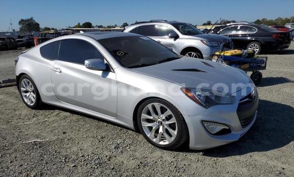 Ra Àlòkù Hyundai Genesis Silver Ọkọ̀ in Accra ni Greater Accra