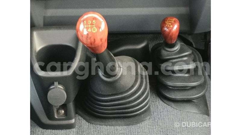 Big with watermark toyota land cruiser ashanti import dubai 52220