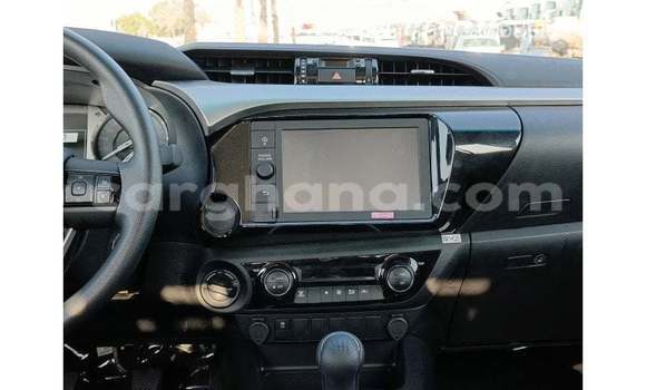 Buy Import Toyota Hilux White Car in Import - Dubai in Ashanti Buy Import Toyota Hilux White Car in Import - Dubai in Ashanti