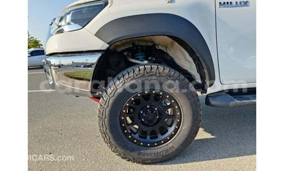 Buy Import Toyota Hilux White Car in Import - Dubai in Ashanti Buy Import Toyota Hilux White Car in Import - Dubai in Ashanti
