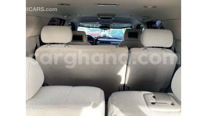 Big with watermark chevrolet tahoe ashanti import dubai 52224