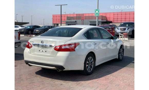 Ra Imported Nissan Altima funfun Ọkọ̀ in Import - Dubai ni Ashanti Ra Imported Nissan Altima funfun Ọkọ̀ in Import - Dubai ni Ashanti