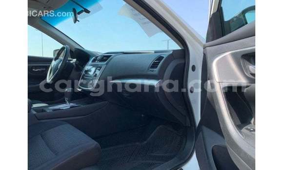 Ra Imported Nissan Altima funfun Ọkọ̀ in Import - Dubai ni Ashanti Ra Imported Nissan Altima funfun Ọkọ̀ in Import - Dubai ni Ashanti