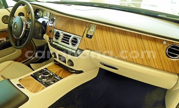 Sayi Na hannu Rolls-Royce Dawn Black Mota in Accra a Greater Accra Sayi Na hannu Rolls-Royce Dawn Black Mota in Accra a Greater Accra