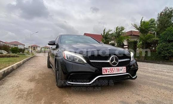 Ra Àlòkù Mercedes-Benz C-Classe Black Ọkọ̀ in Accra ni Greater Accra