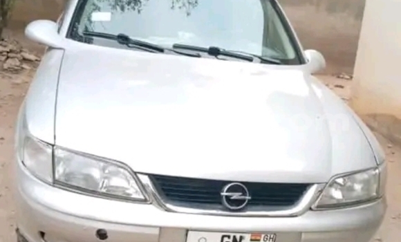 Ra Àlòkù Opel Astra Silver Ọkọ̀ in Accra ni Greater Accra Ra Àlòkù Opel Astra Silver Ọkọ̀ in Accra ni Greater Accra