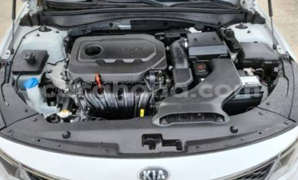 Sayi Na hannu Kia Optima White Mota in Accra a Greater Accra Sayi Na hannu Kia Optima White Mota in Accra a Greater Accra